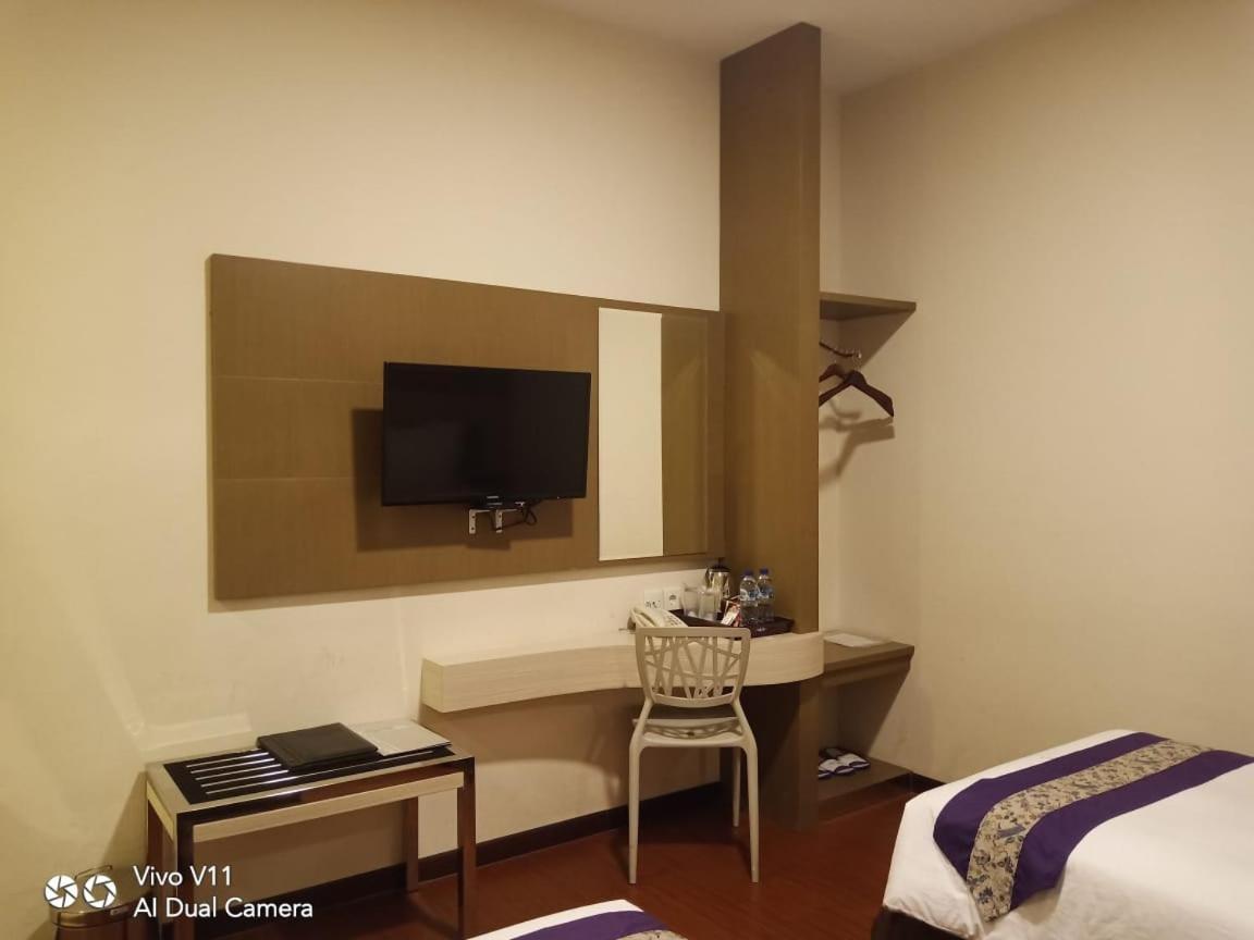 Ayla City Hotel Sorong Ngoại thất bức ảnh