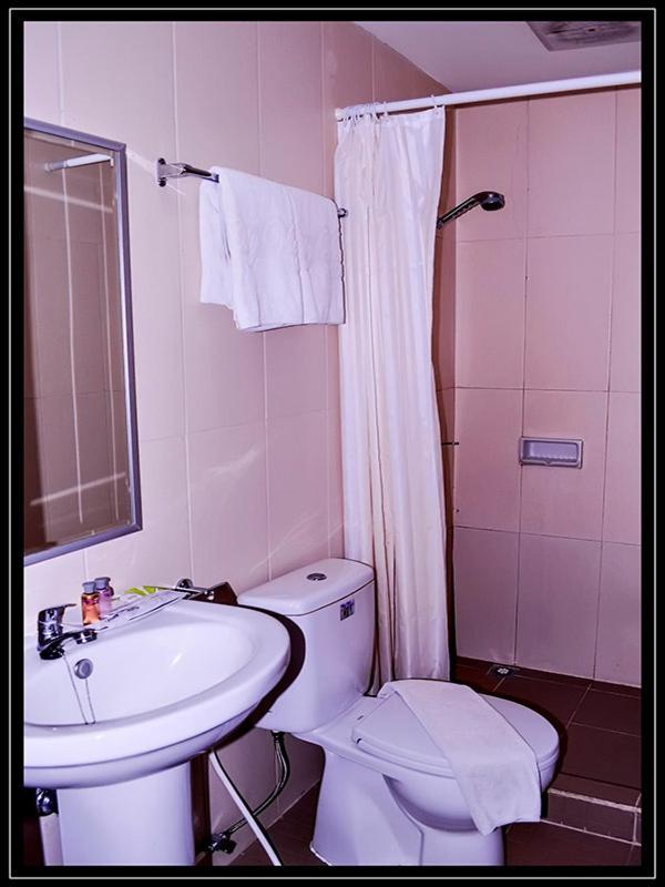 Ayla City Hotel Sorong Ngoại thất bức ảnh