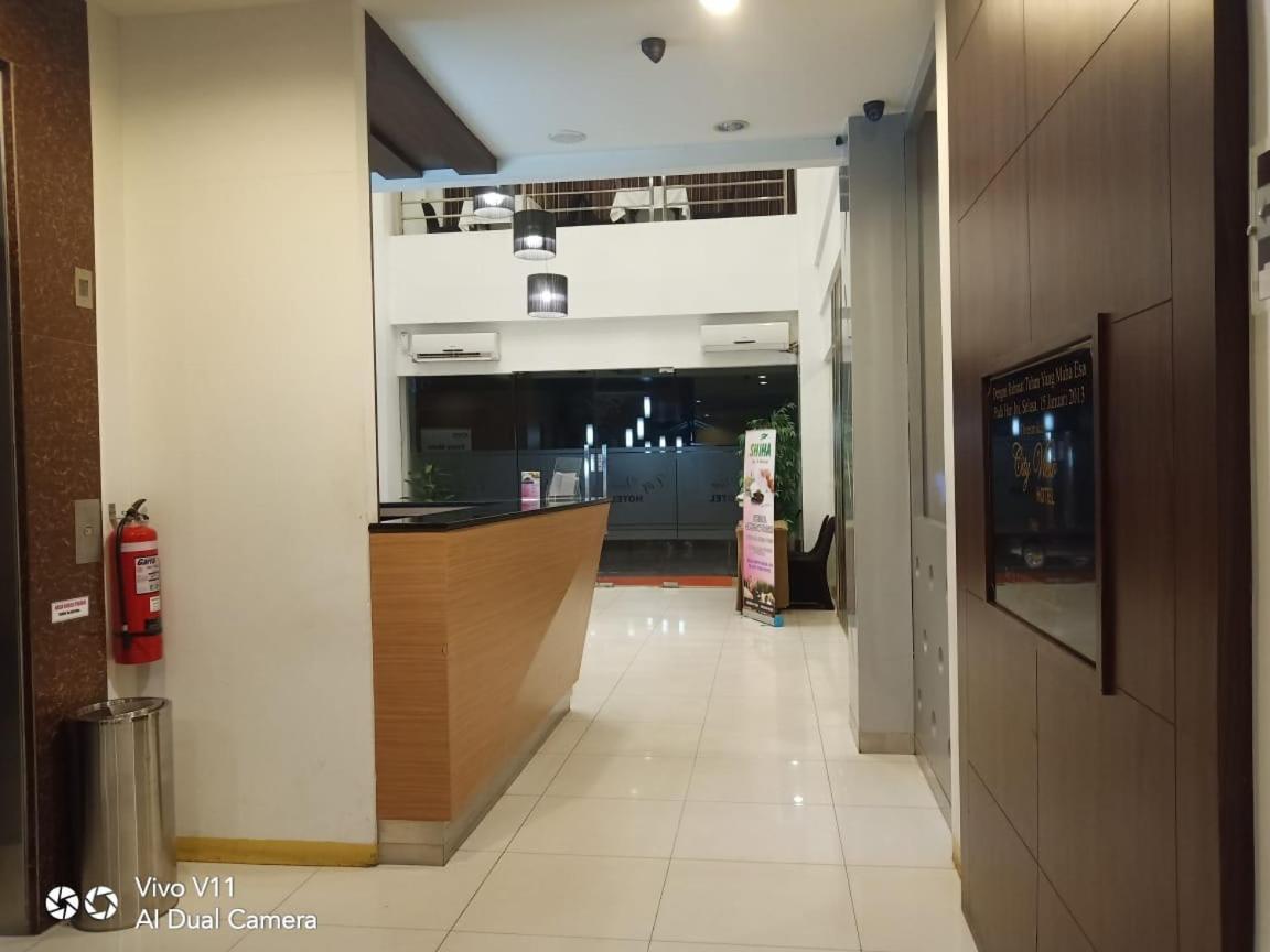 Ayla City Hotel Sorong Ngoại thất bức ảnh