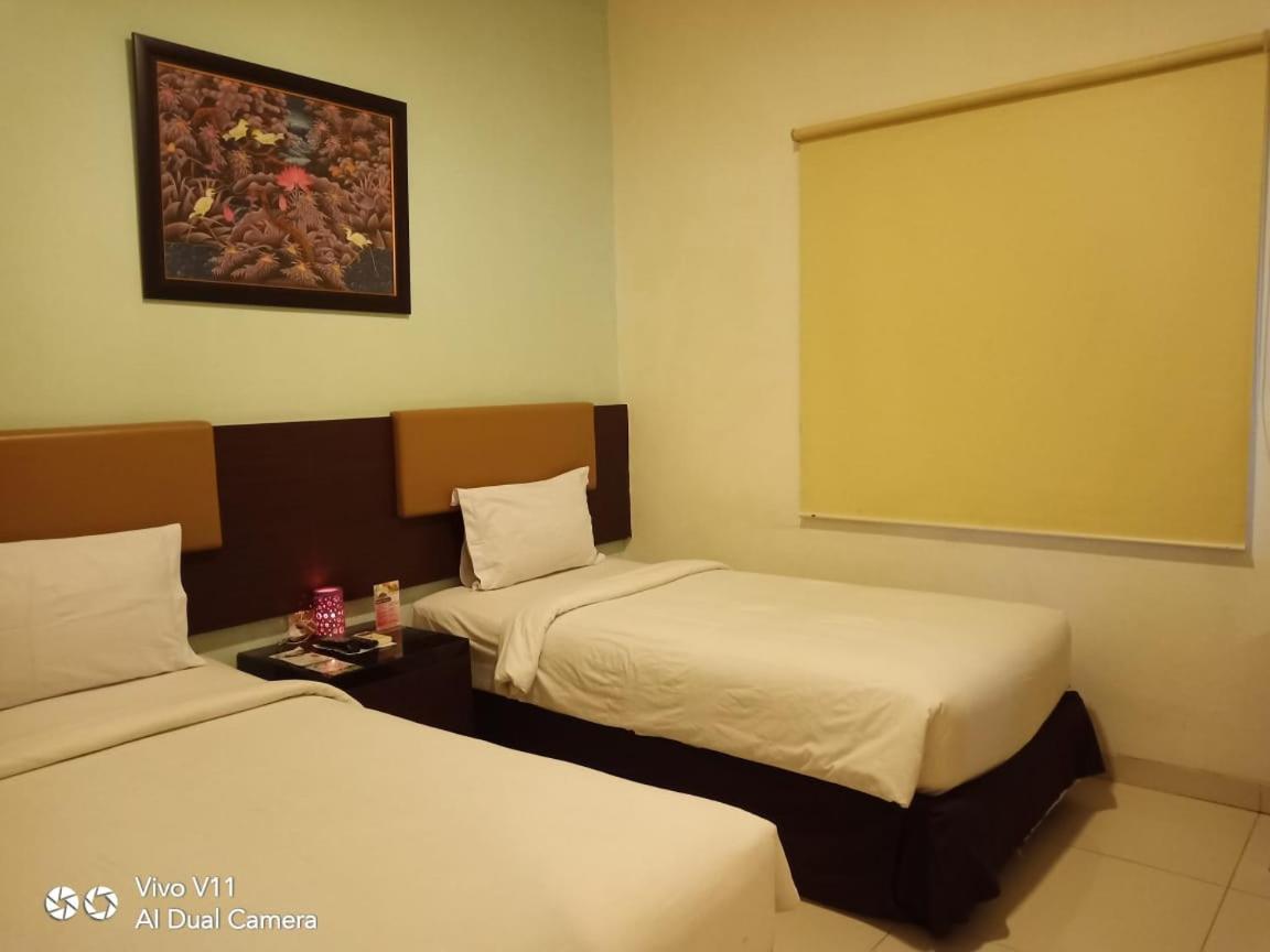 Ayla City Hotel Sorong Ngoại thất bức ảnh