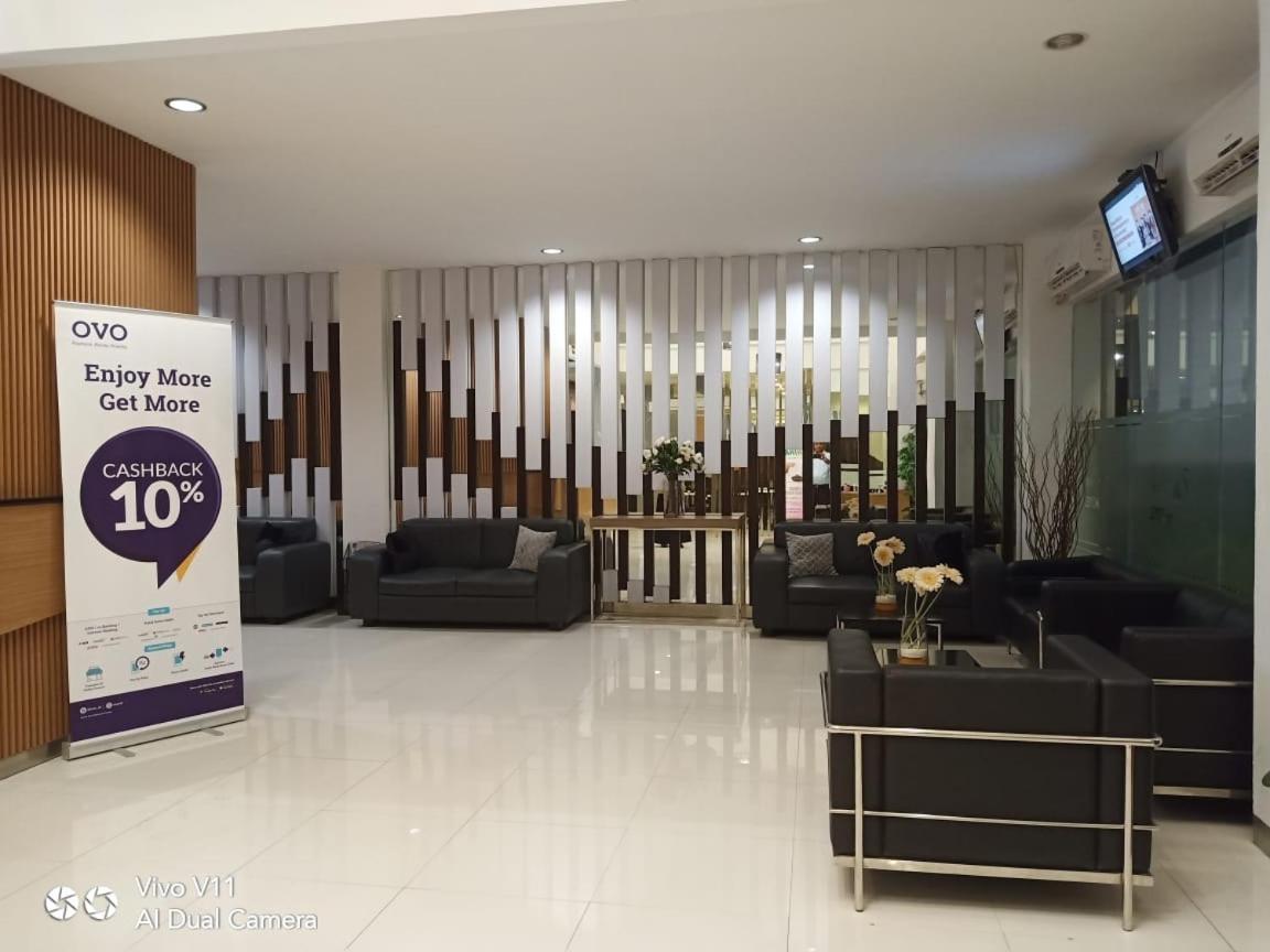 Ayla City Hotel Sorong Ngoại thất bức ảnh