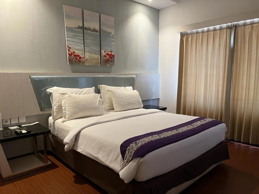 Ayla City Hotel Sorong Ngoại thất bức ảnh